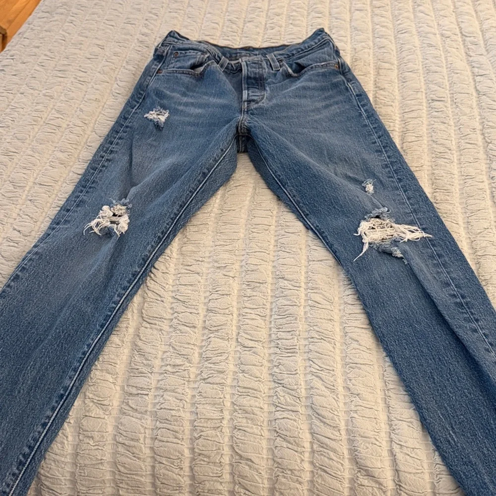 Levi's 501 S distressed blue jeans-EUC
